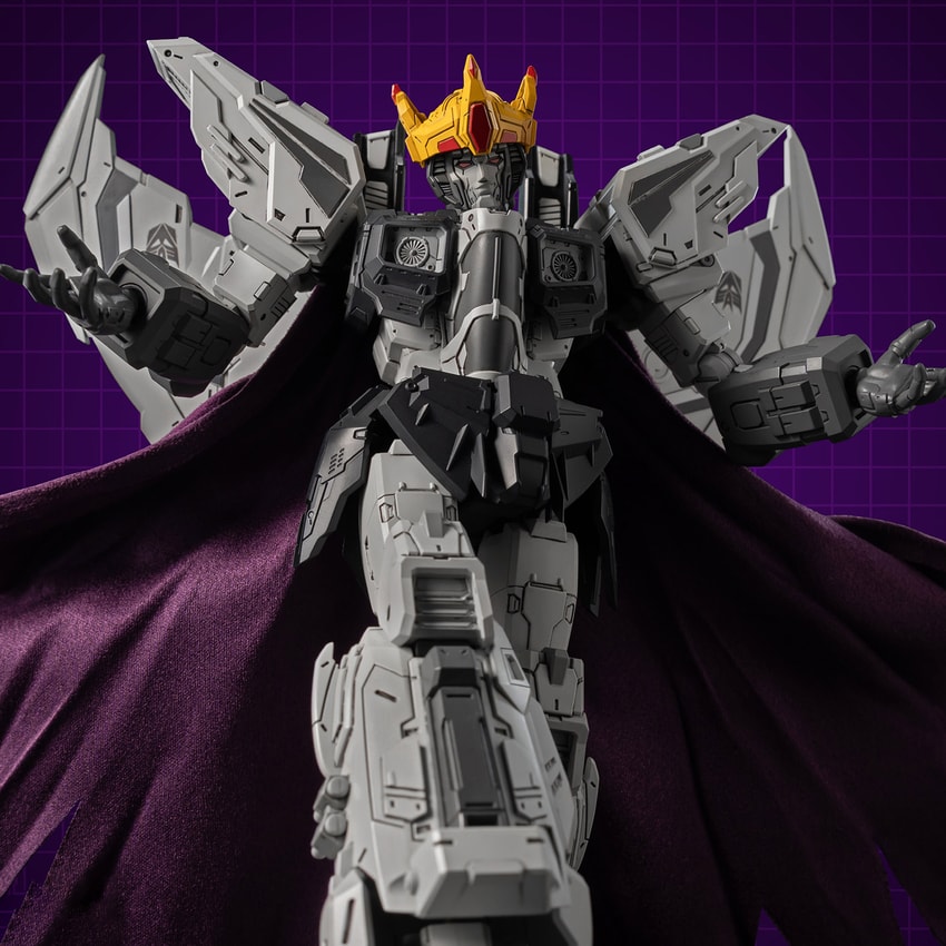 Transformers Fallen Coronation Starscream (1986 Movie Edition) MDLX Action Figure - Prototype Shown View 5