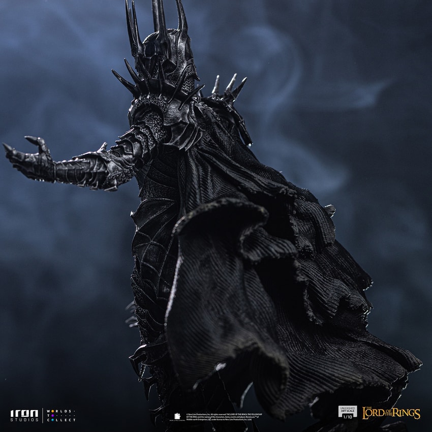 The Lord of the Rings Sauron Unleashed 1:10 Scale Statue - Prototype Shown View 3