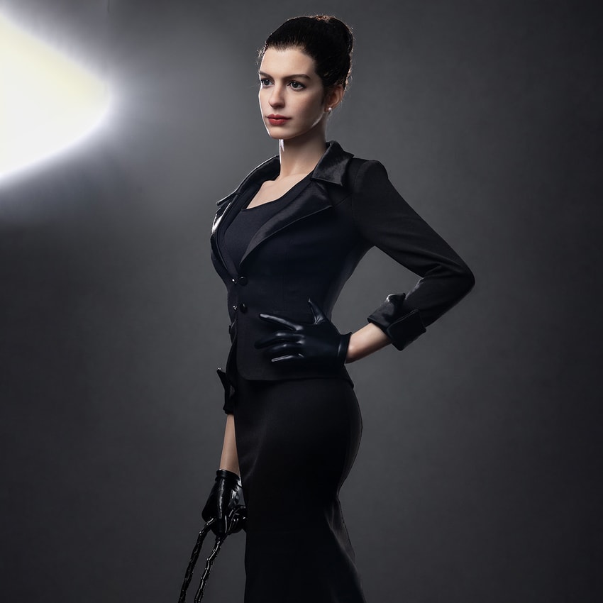 DC Comics Catwoman 1:2 Scale Statue - Prototype Shown View 1
