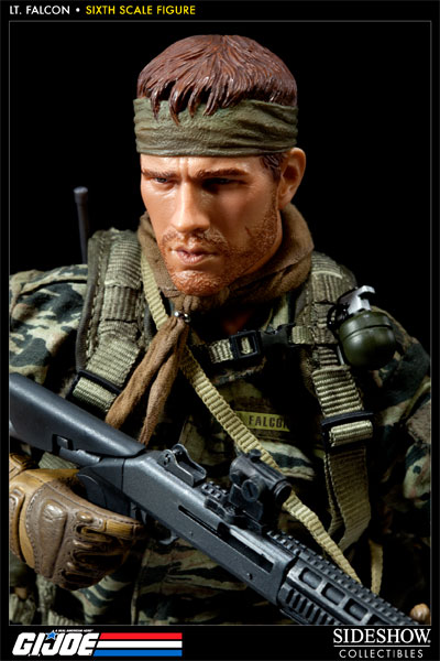 G.I. Joe Green Beret - Lieutenant Falcon Sixth Scale Figure  View 6