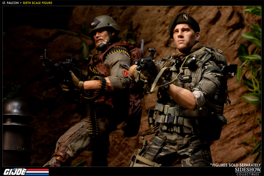 G.I. Joe Green Beret - Lieutenant Falcon Sixth Scale Figure  View 12