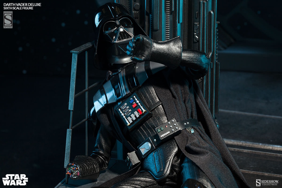 Darth Vader Deluxe View 1