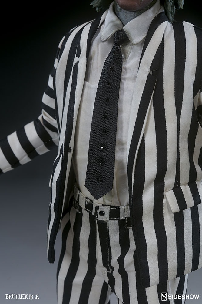 Beetlejuice Beetlejuice Sixth Scale Figure  View 10