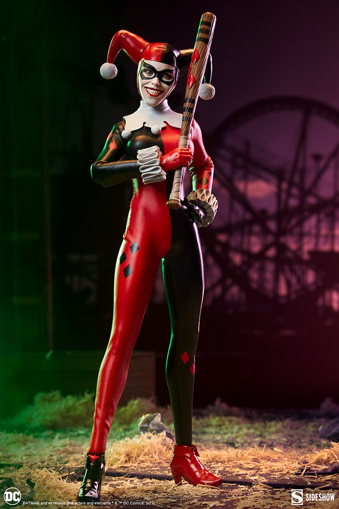 Harley Quinn Exclusive Edition View 6