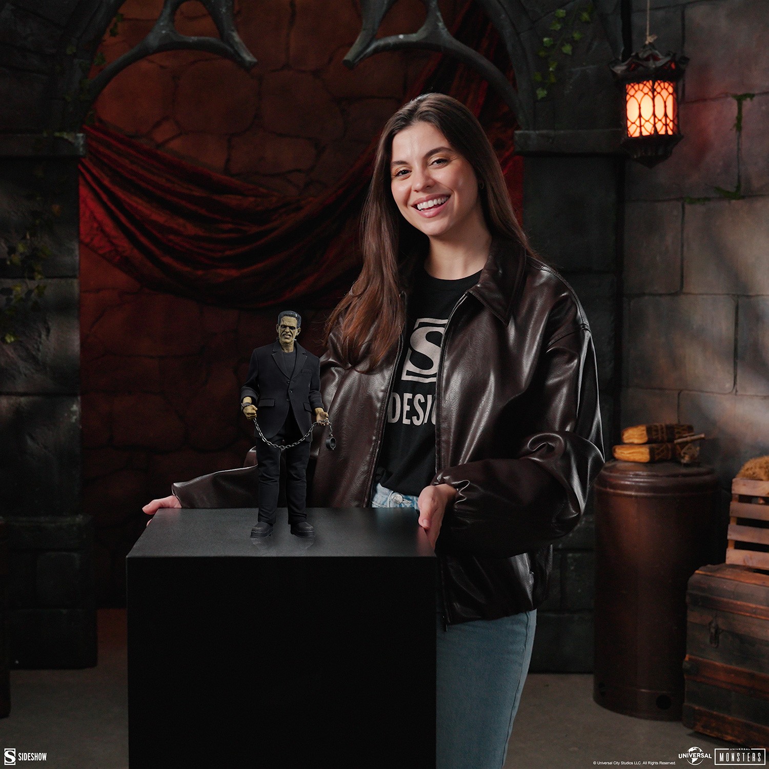 Universal Monsters Frankenstein (Deluxe Edition) Sixth Scale Figure  (Prototype Shown) View 1