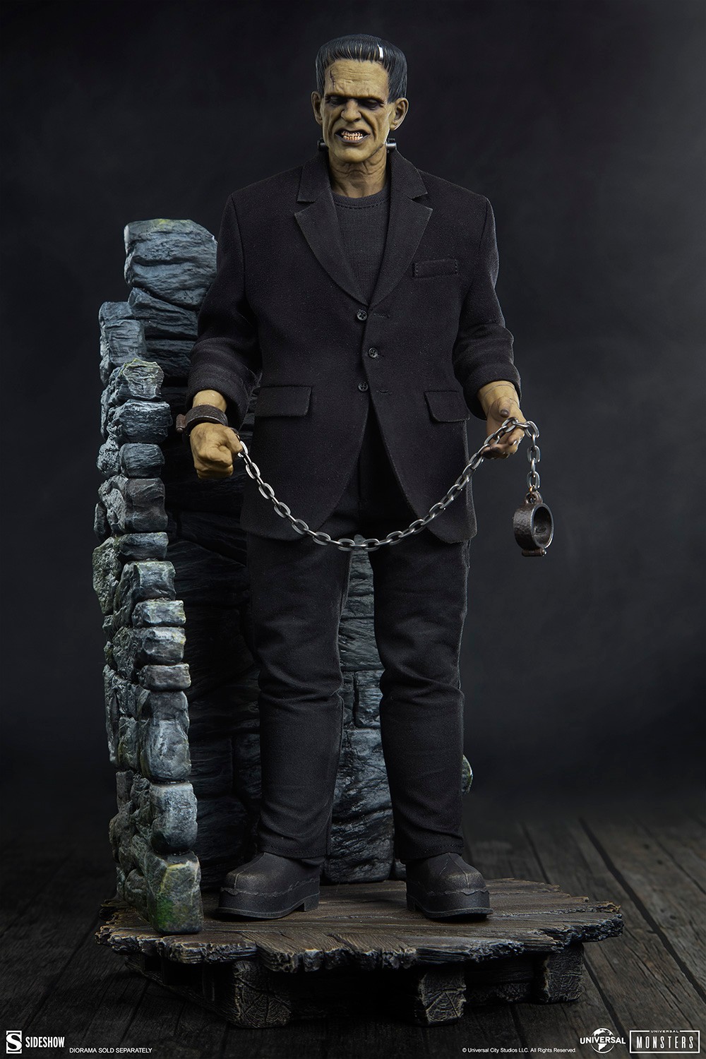 Universal Monsters Frankenstein (Deluxe Edition) Sixth Scale Figure  (Prototype Shown) View 7
