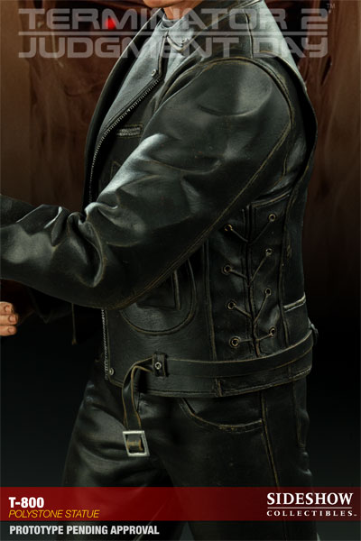 Terminator T-800 Polystone Statue  Collector Edition View 7