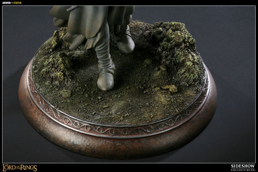 The Lord of the Rings Arwen Polystone Statue  Collector Edition View 10