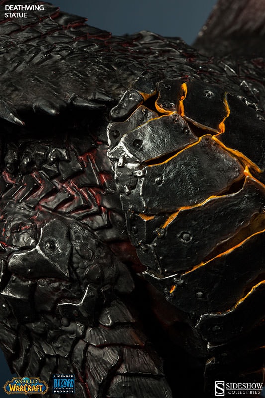 World of Warcraft Deathwing Polystone Statue by Sideshow Col