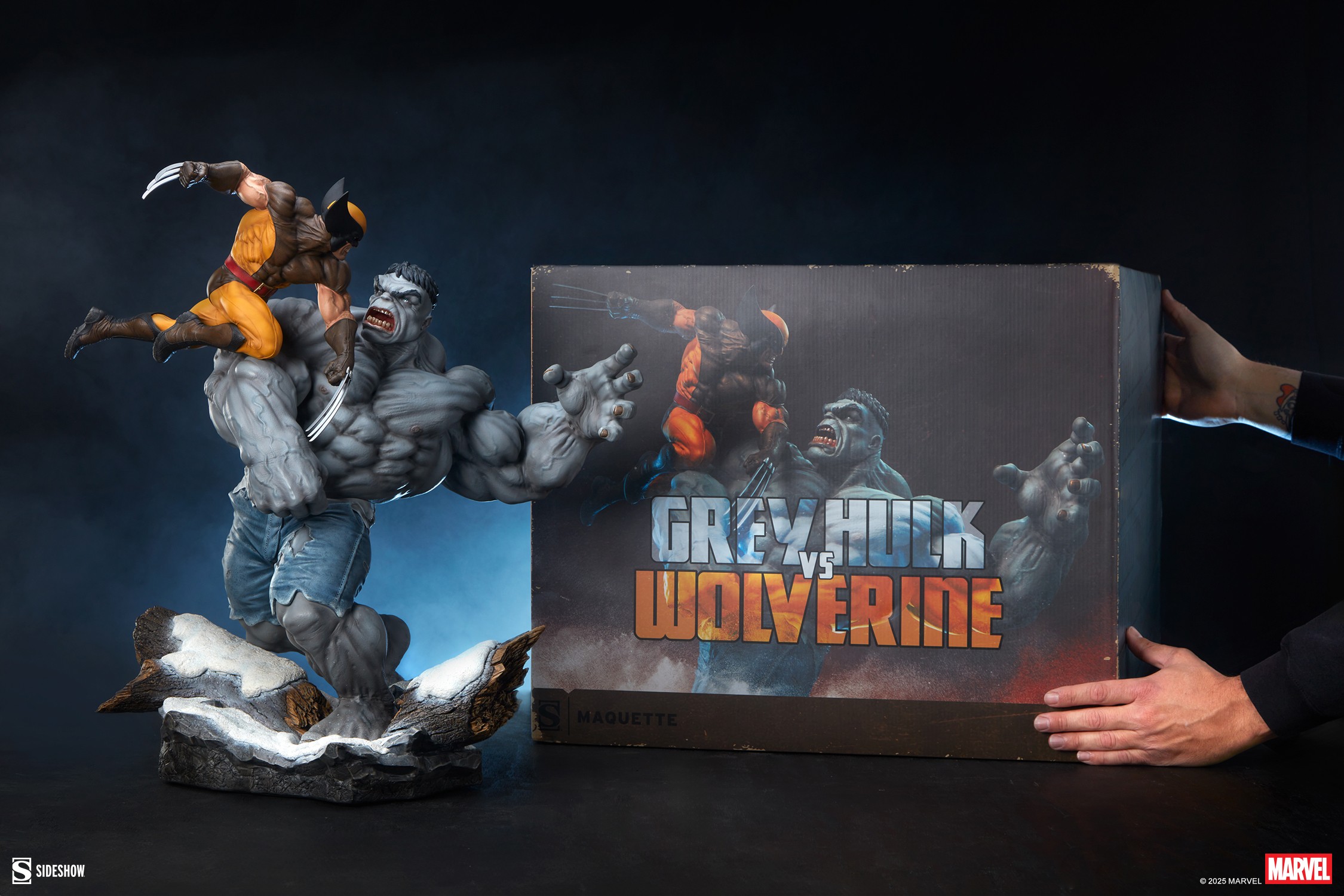 Grey Hulk vs Wolverine Maquette by Sideshow Collectibles
