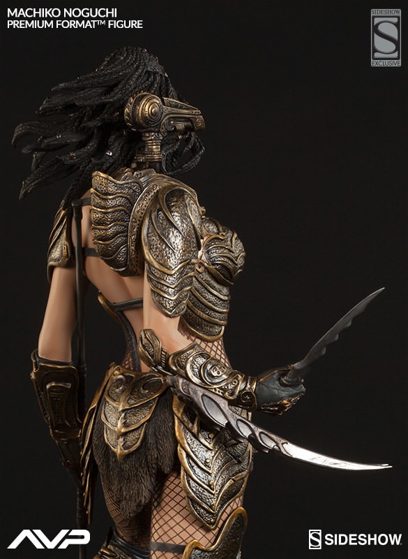 Alien VS Predator Machiko Noguchi Premium Format™ Figure  Exclusive Edition View 3