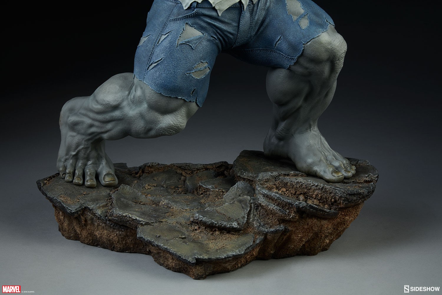 Grey Hulk Exclusive Edition (Prototype Shown) View 6