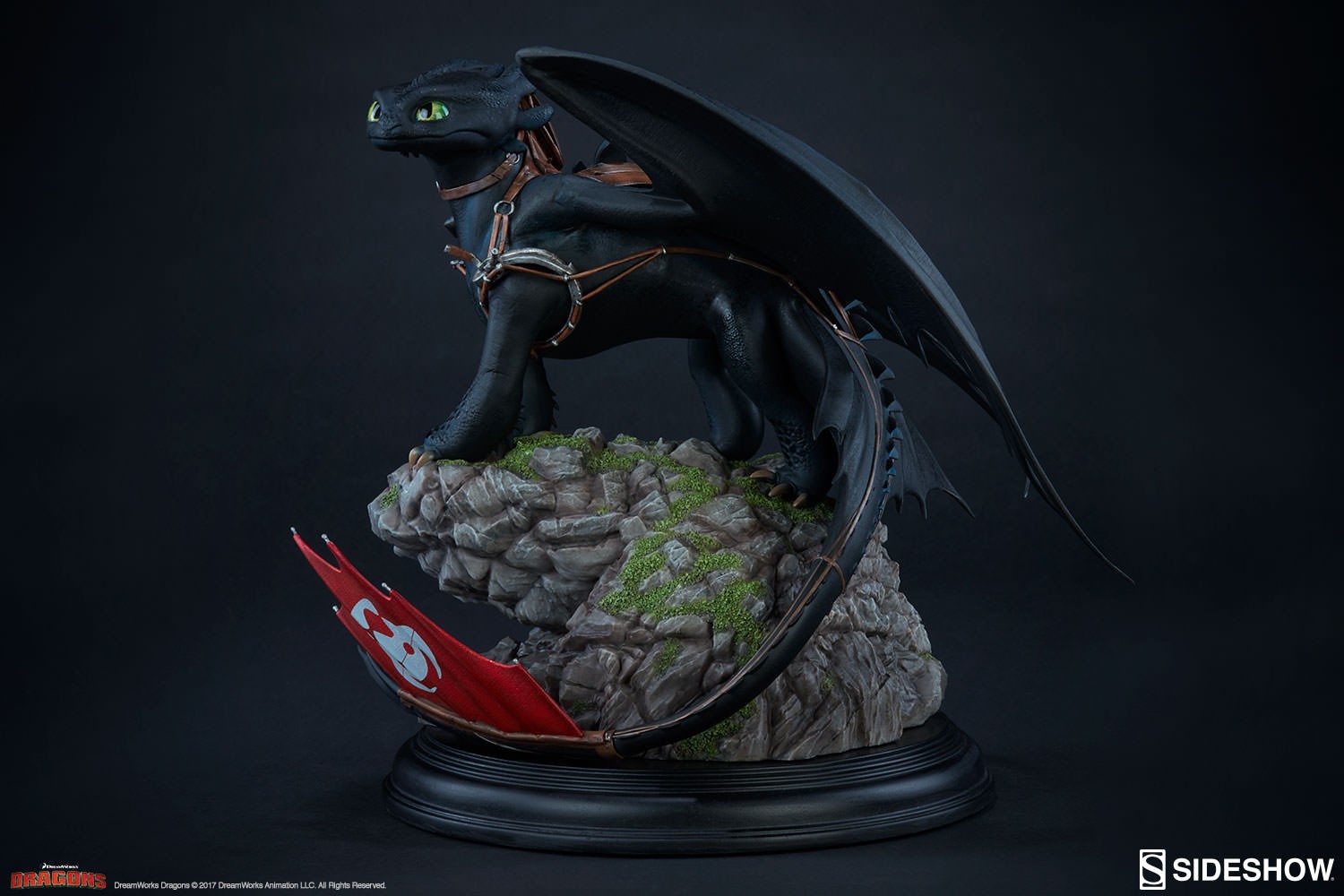 How to Train Your Dragon Toothless Statues  Exclusive Edition View 6