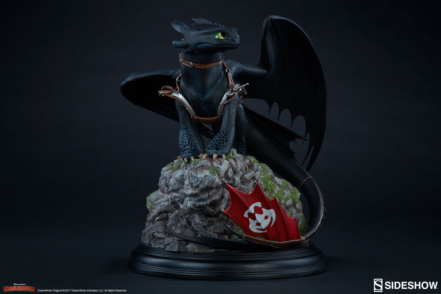 How to Train Your Dragon Toothless Statues  Exclusive Edition View 9