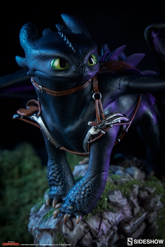 How to Train Your Dragon Toothless Statues  Exclusive Edition View 19