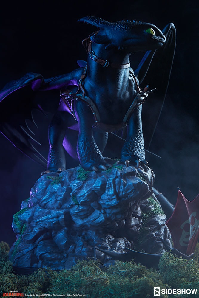 How to Train Your Dragon Toothless Statues  Exclusive Edition View 21