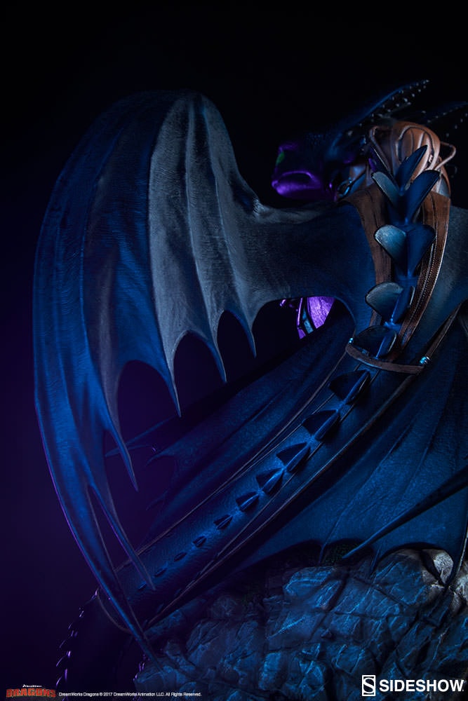 How to Train Your Dragon Toothless Statues  Exclusive Edition View 22