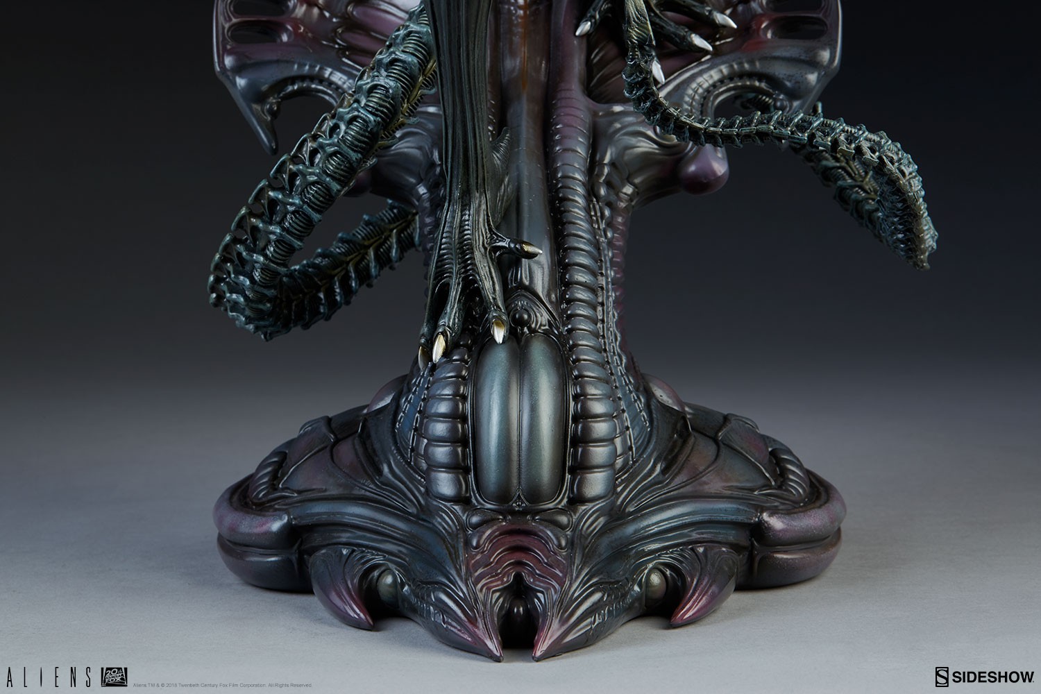 Aliens Alien Warrior Statues  View 20