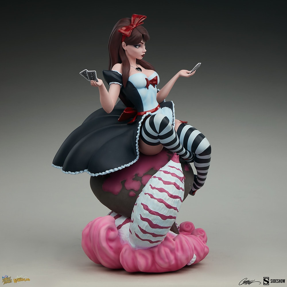 J Scott Campbell Alice in Wonderland: Game of Hearts Edition Statue