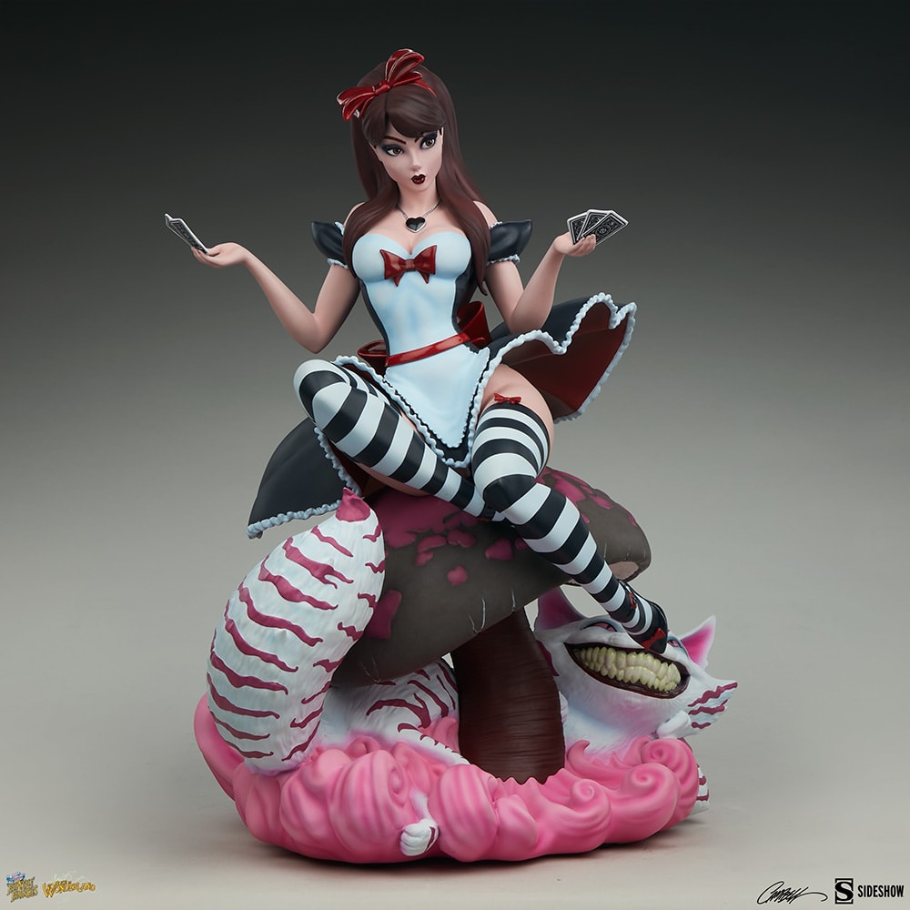 J Scott Campbell Alice in Wonderland: Game of Hearts Edition Statue