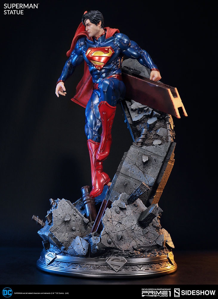 DC Comics Superman Polystone Statue  Collector Edition (Prototype Shown) View 8