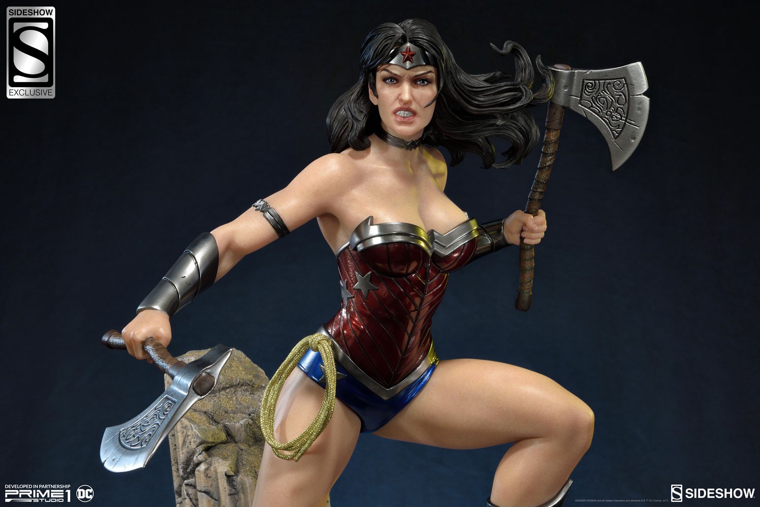 DC Comics Wonder Woman Statues  Exclusive Edition (Prototype Shown) View 3