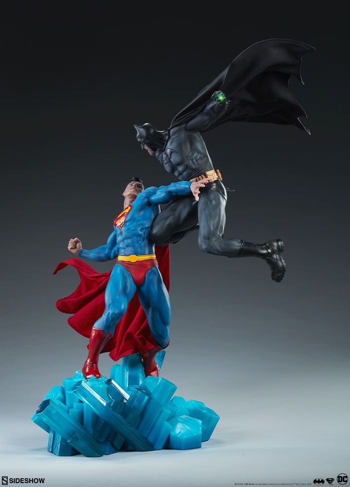 Batman vs Superman Collector Edition View 27