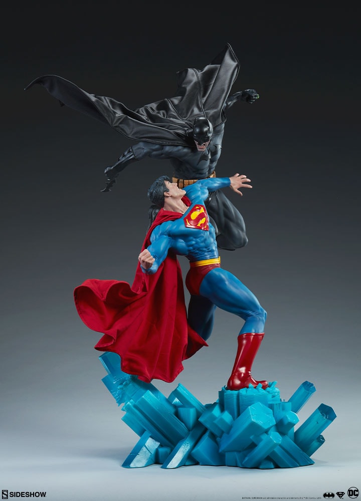 Batman vs Superman Collector Edition View 23