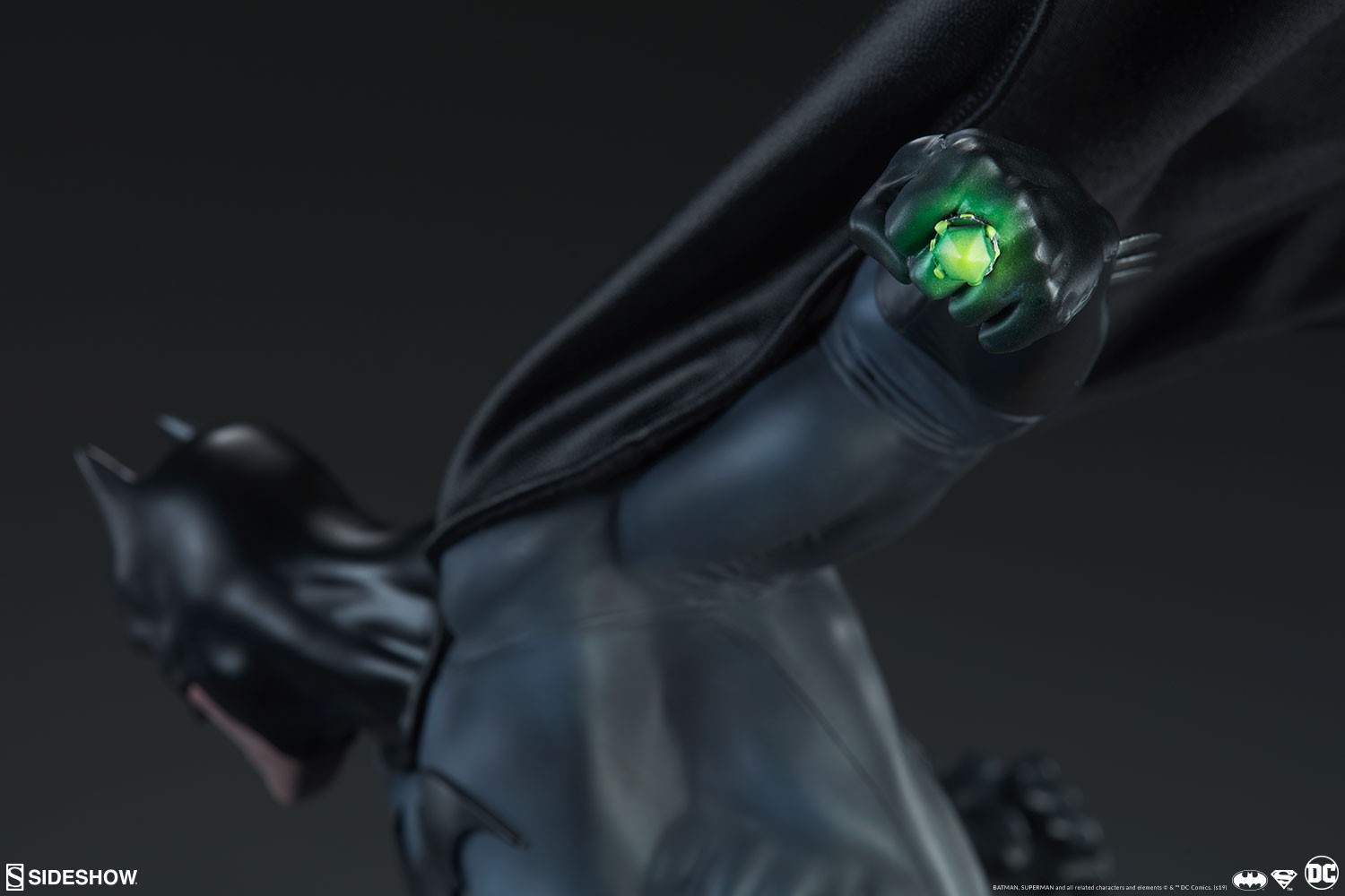 Batman vs Superman Collector Edition View 19