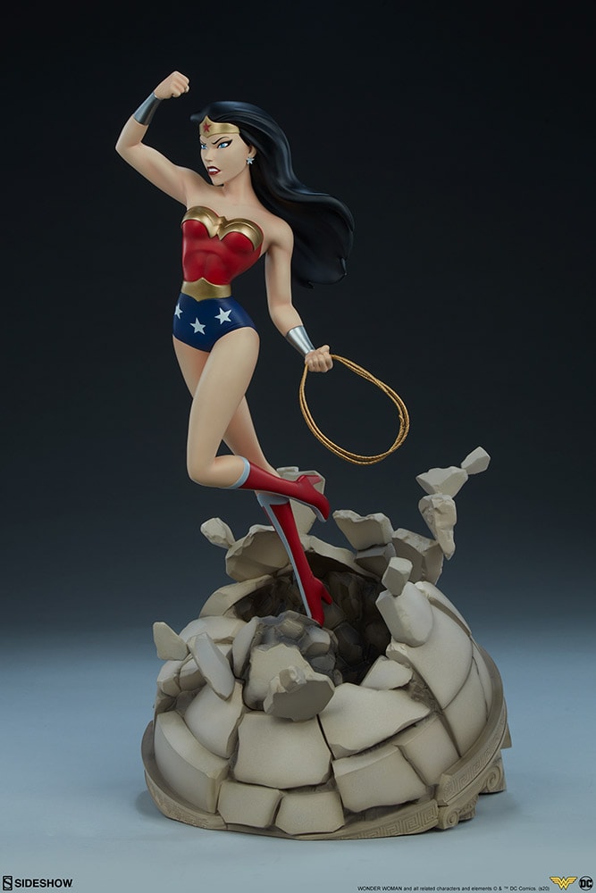 DC Comics Wonder Woman Statues  Collector Edition View 6