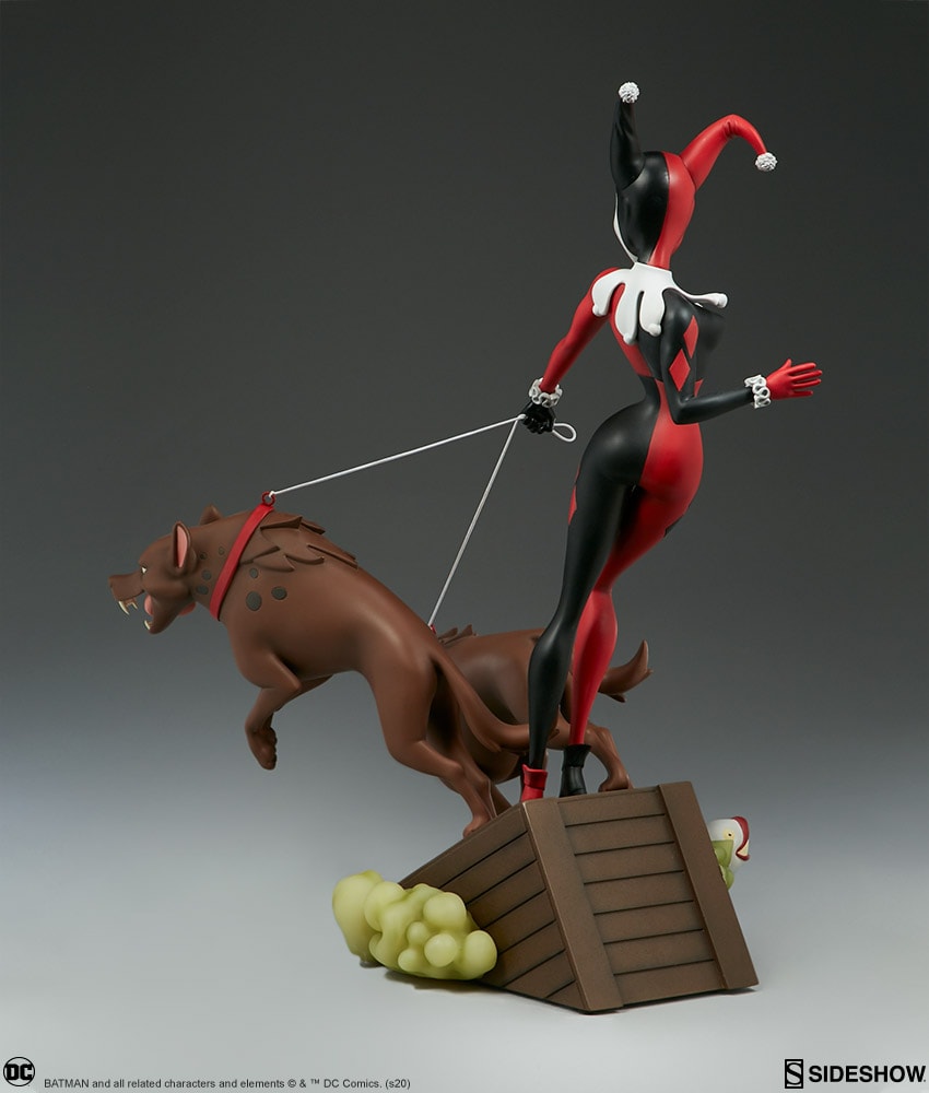 Harley Quinn View 30