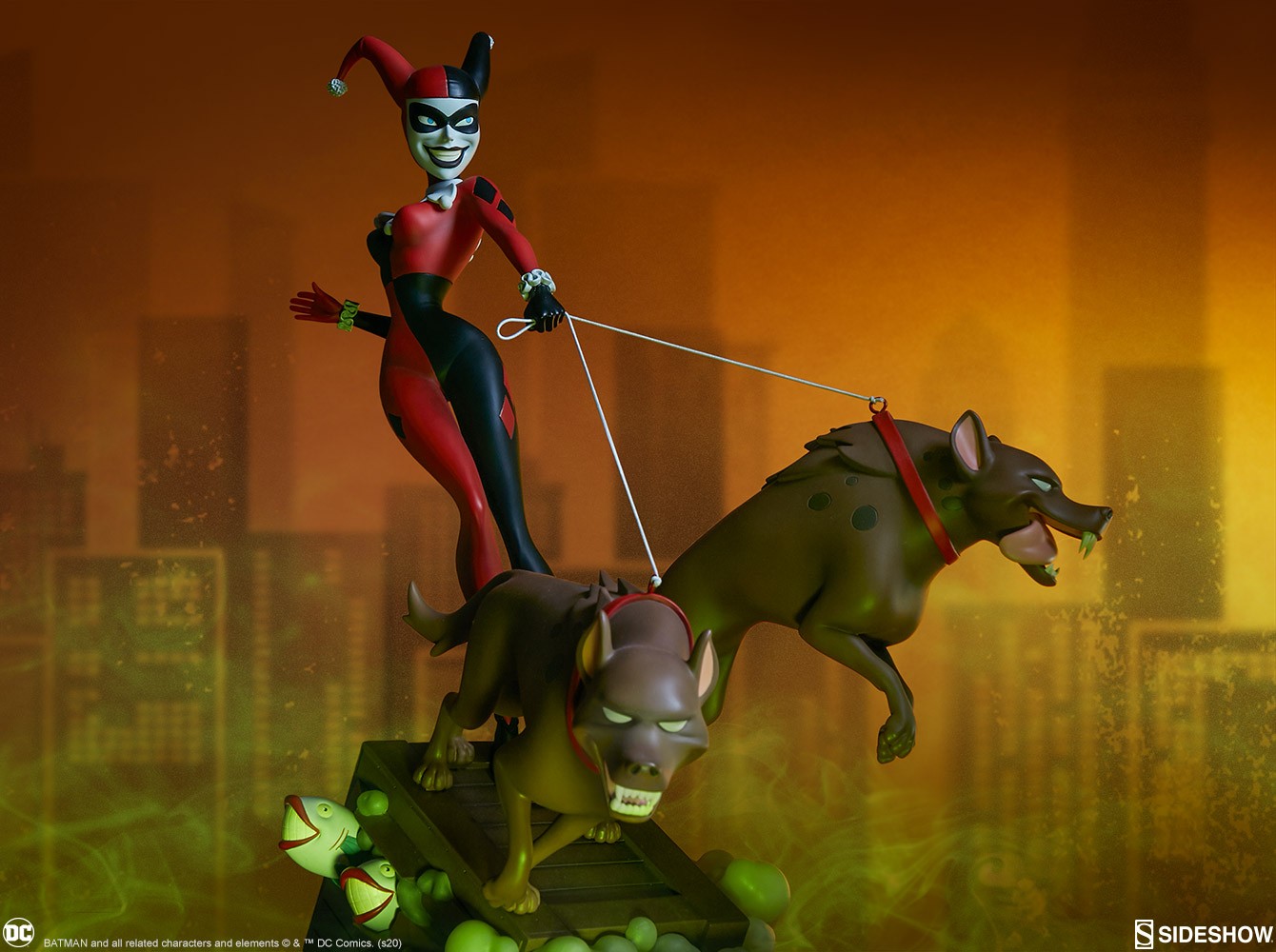 DC Comics Harley Quinn Statues  View 1