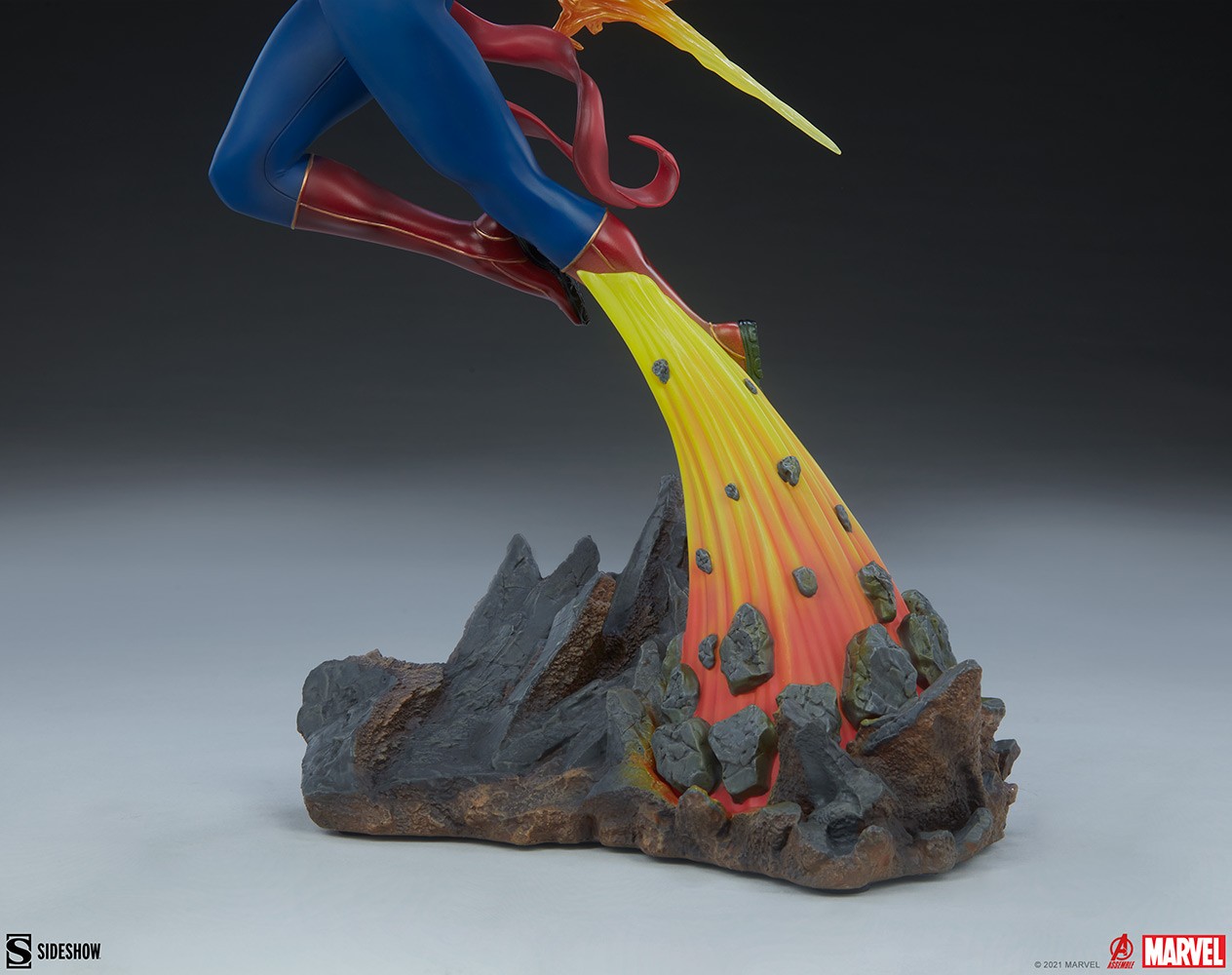 Captain Marvel Collector Edition View 8