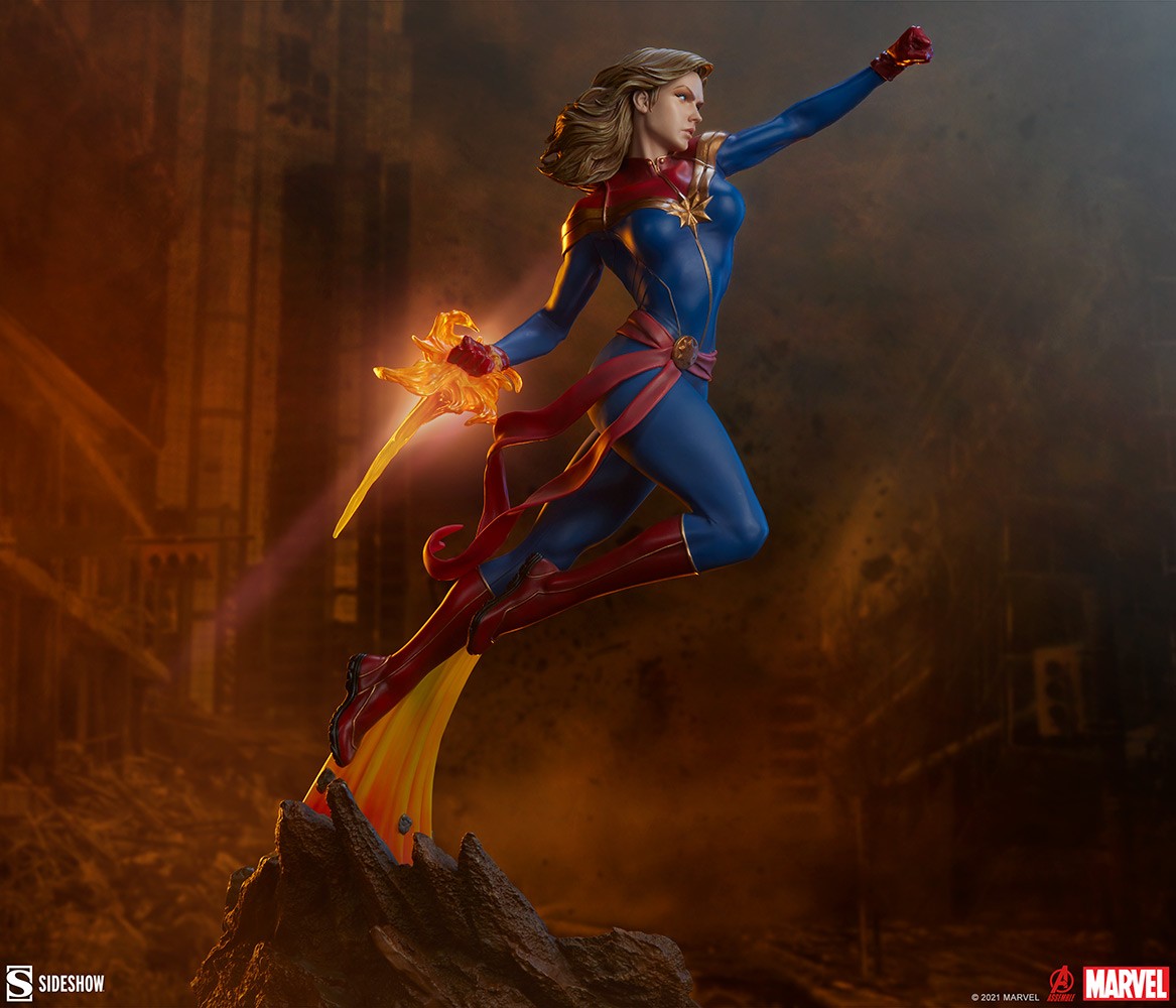 Captain Marvel Collector Edition View 5