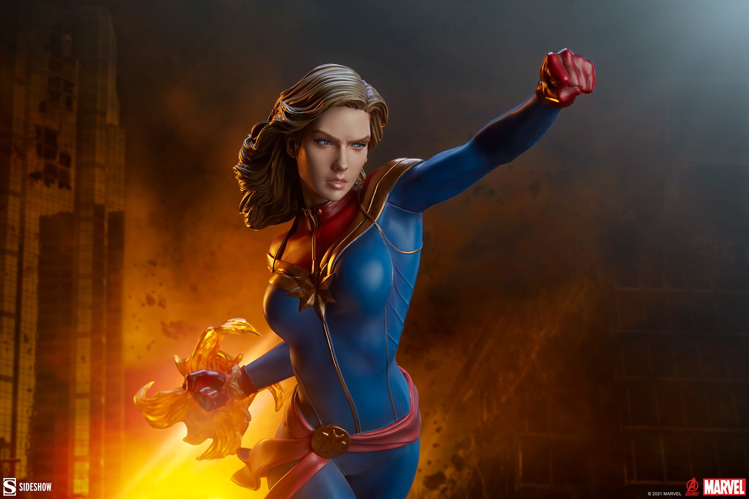 Captain Marvel Collector Edition View 4