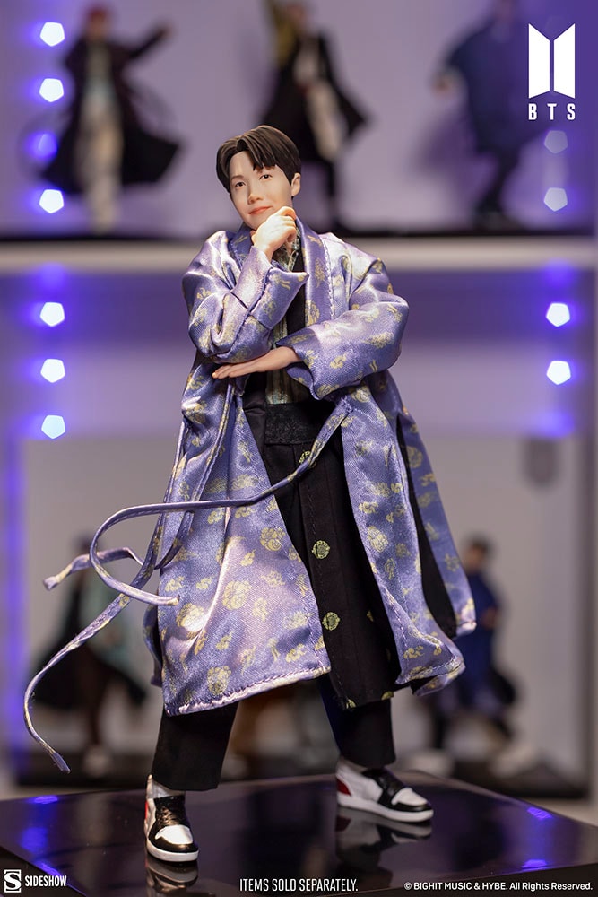 j-hope BTS Idol Collection Deluxe Statue | Sideshow Collectibles