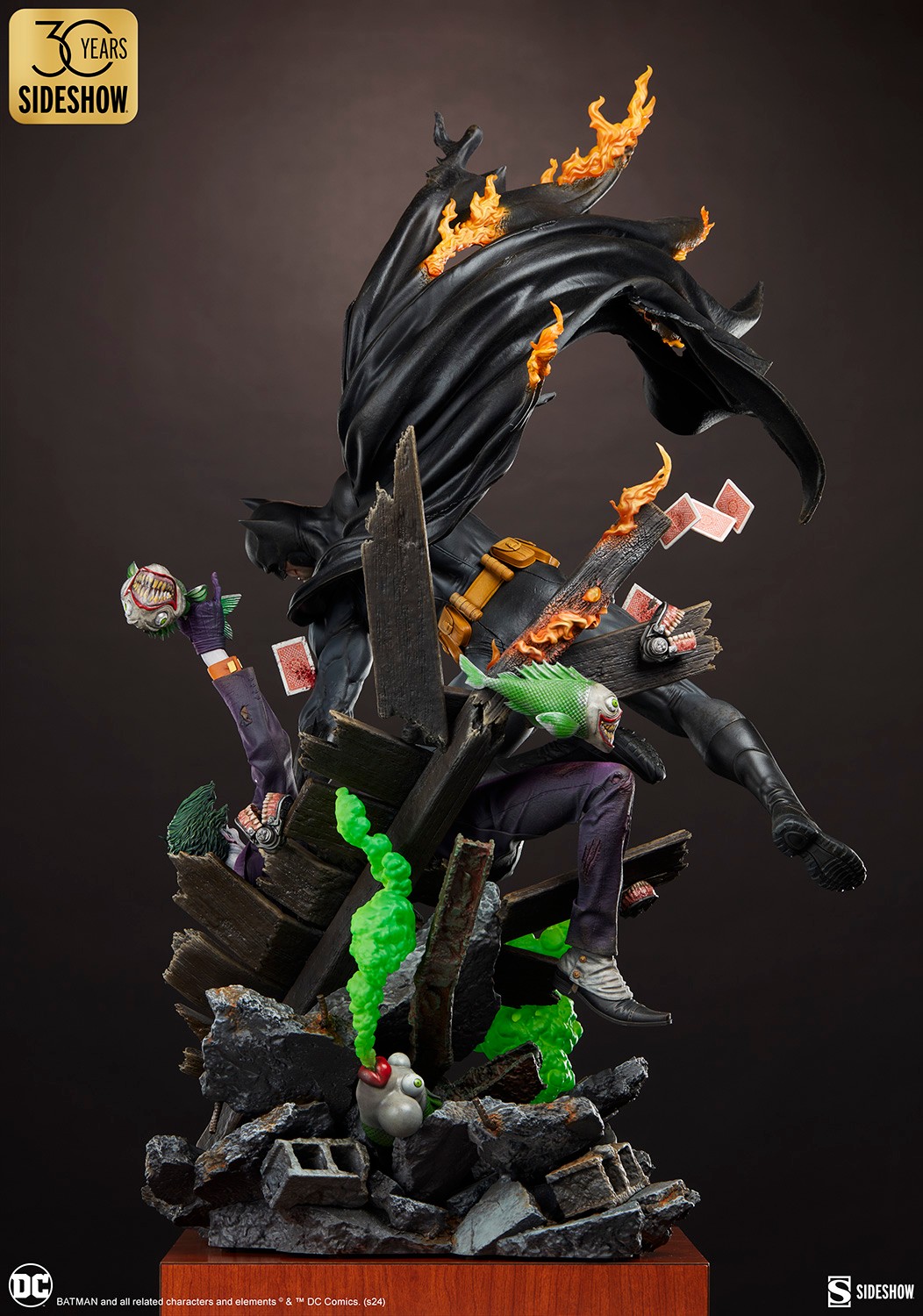 DC Comics Batman vs The Joker: Eternal Enemies Premium Format™ Figure  Collector Edition (Prototype Shown) View 14