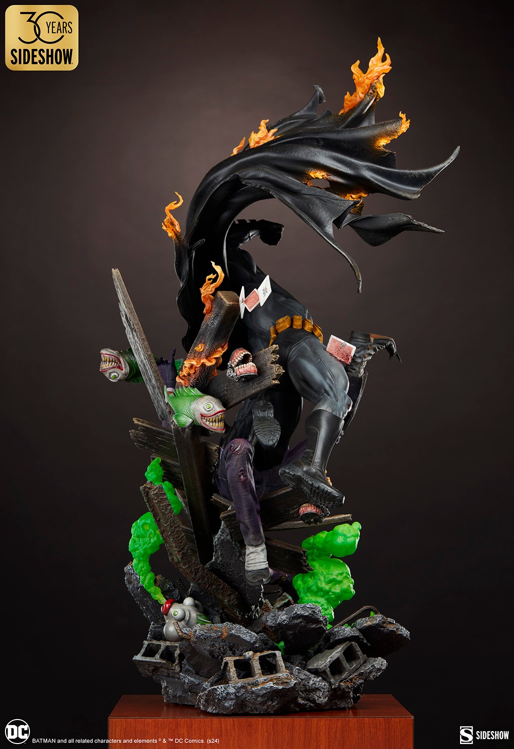 DC Comics Batman vs The Joker: Eternal Enemies Premium Format™ Figure  Collector Edition (Prototype Shown) View 15