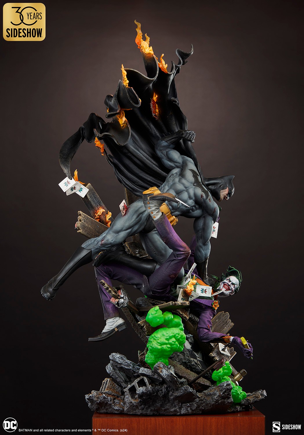 DC Comics Batman vs The Joker: Eternal Enemies Premium Format™ Figure  Collector Edition (Prototype Shown) View 16