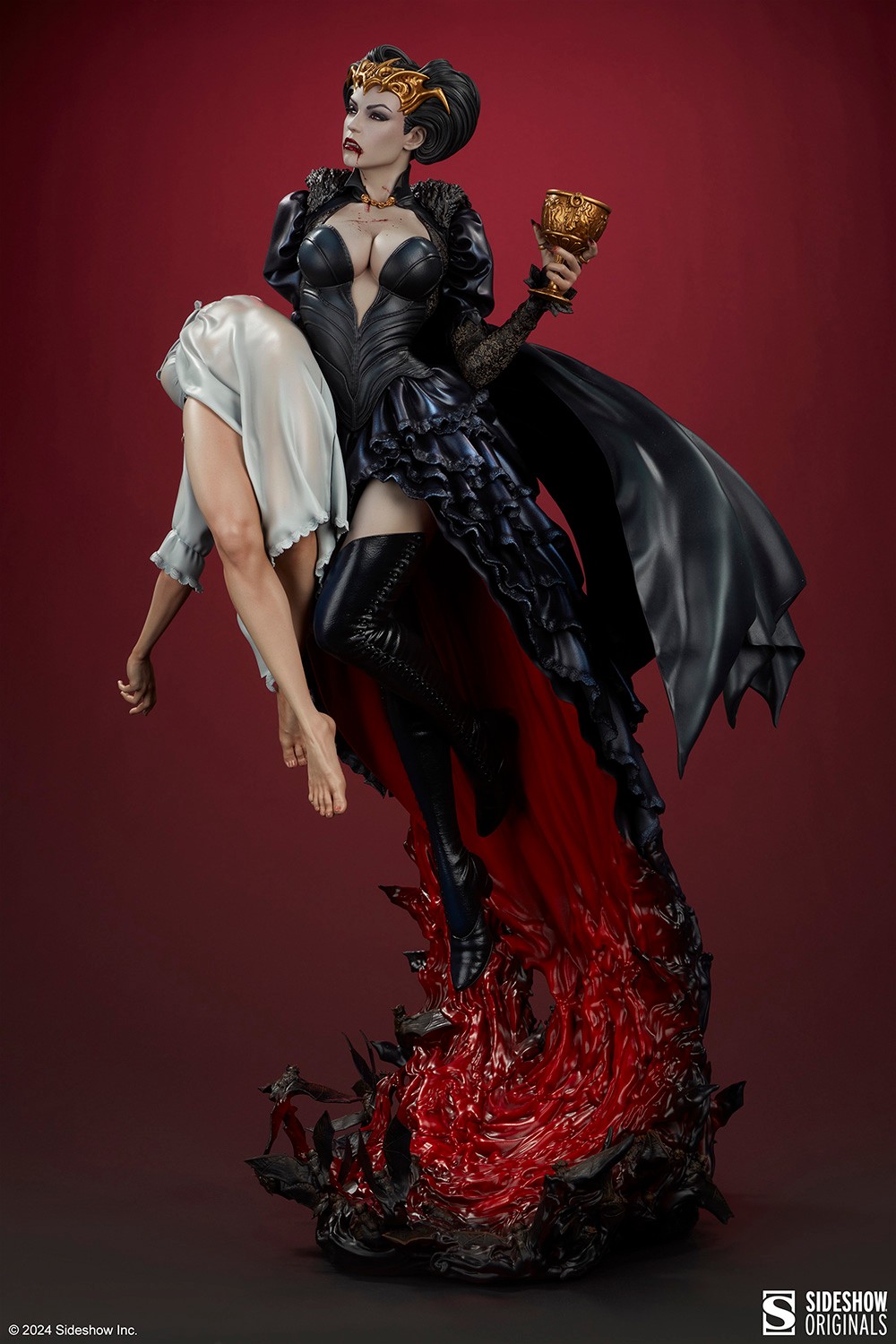 Vampire's Lust Premium Format Figure by Sideshow