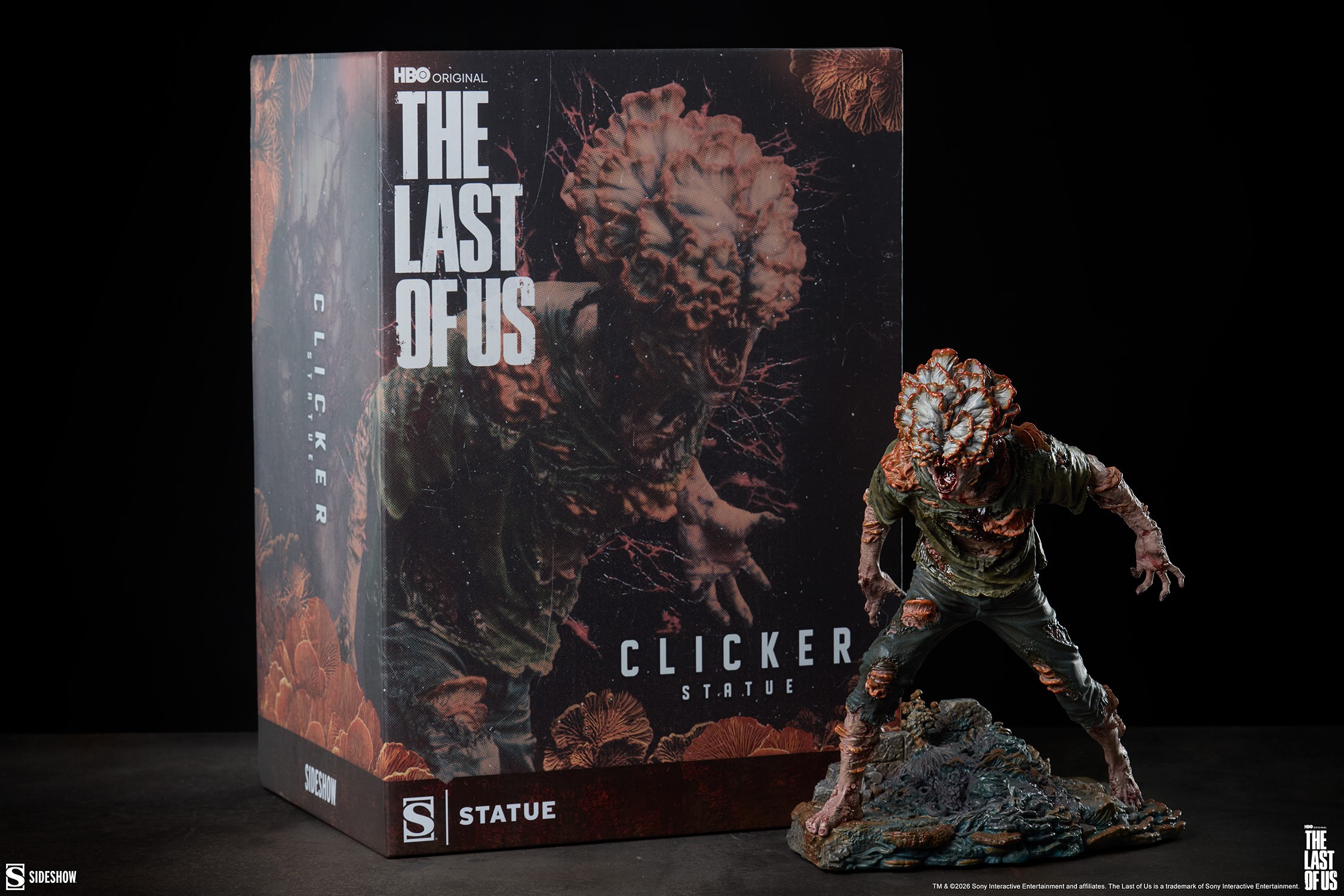 The Last of Us Clicker Statues  View 15