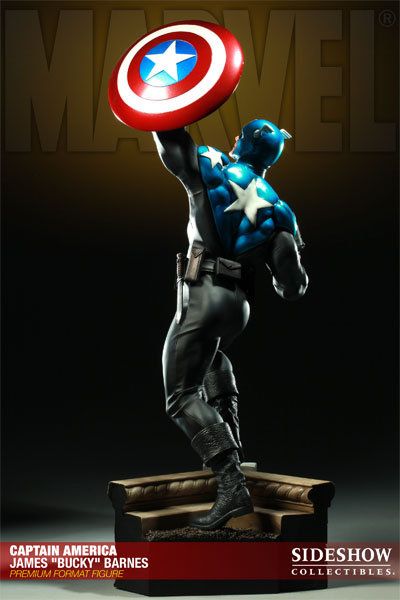 Marvel Captain America - James 'Bucky' Barnes Premium Format™ Figure  Collector Edition View 5