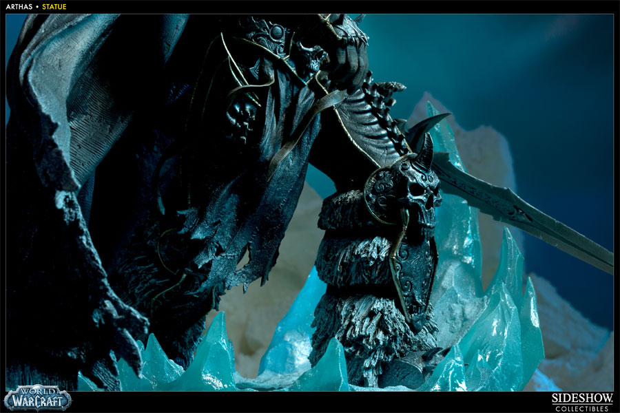 Warcraft Arthas Polystone Statue  View 11