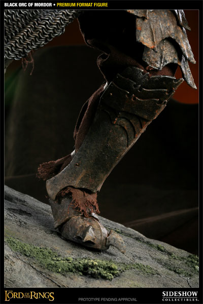 The Lord of the Rings Black Orc of Mordor Premium Format™ Figure  Collector Edition View 9