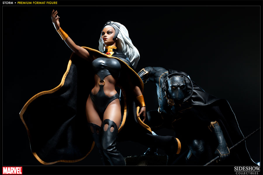 Storm Premium Format Figure by Sideshow Collectibles