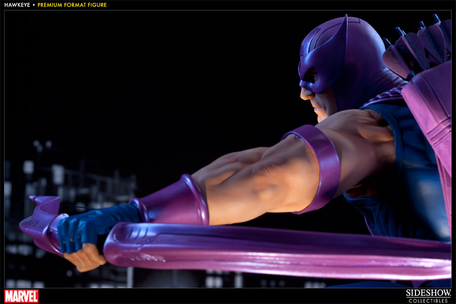 Marvel Hawkeye Premium Format™ Figure  Collector Edition View 6