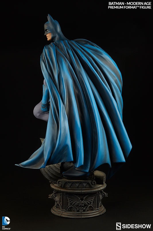 Batman - Modern Age View 6