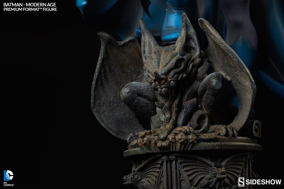Batman - Modern Age View 8