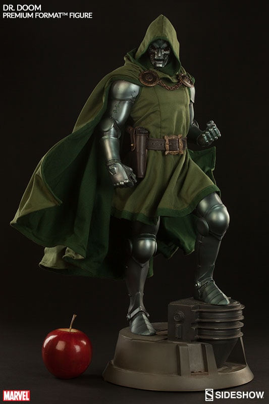 Sideshow doctor doom deals