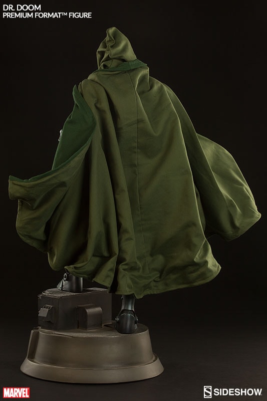 Marvel Dr. Doom Premium Format TM Figure by Sideshow Colle